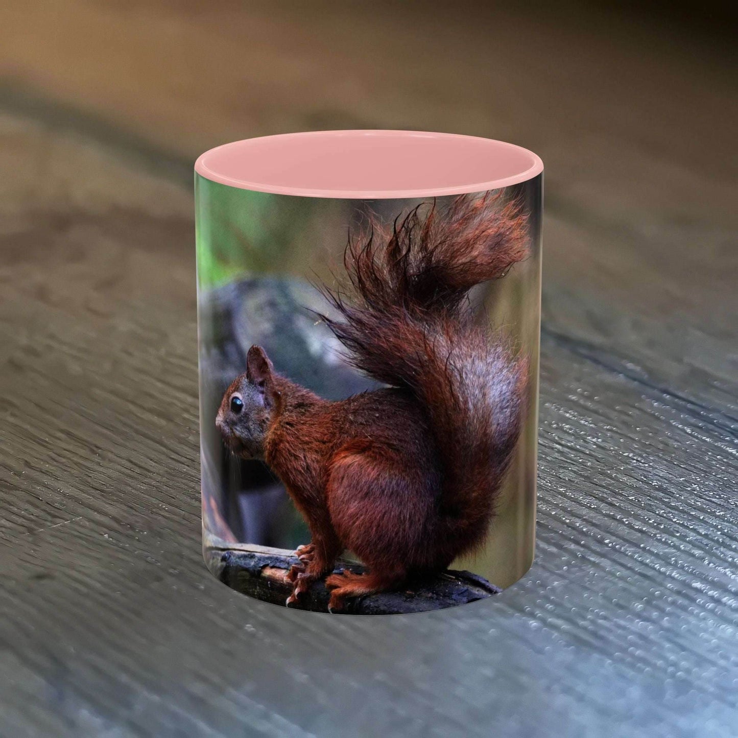 Cute ceramic squirrel coffee mug with rustic design for nature lovers.