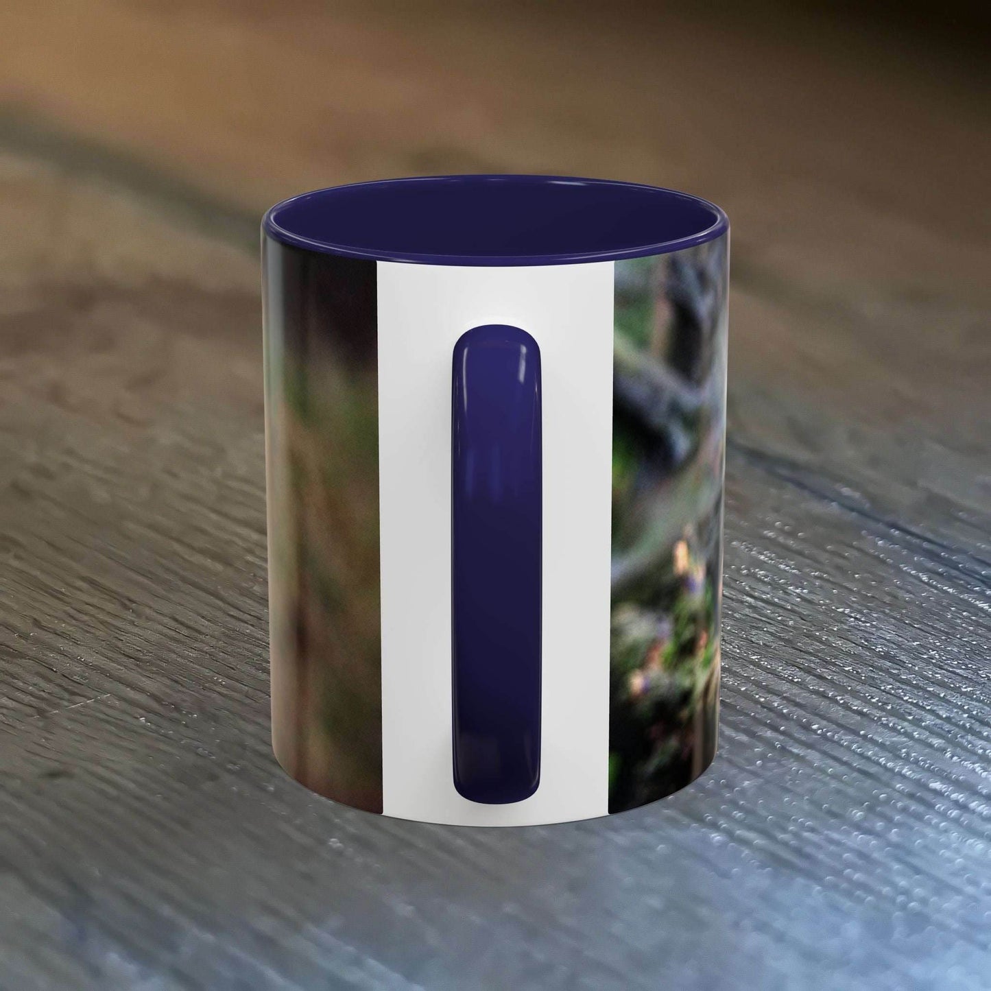 Cute squirrel coffee mug with rustic design, ideal gift for nature lovers and coffee enthusiasts.