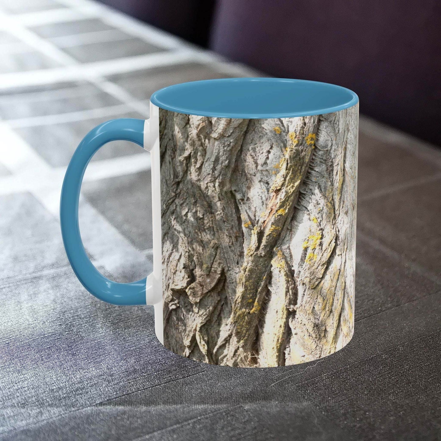 Rustic tree trunk design coffee mug, perfect for nature lovers and cozy mornings.