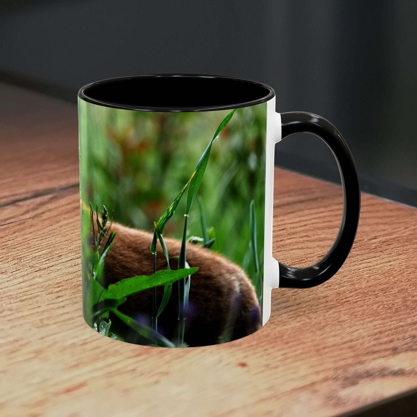 Fox-inspired accent coffee mug with wildlife design, perfect for nature lovers and animal enthusiasts.