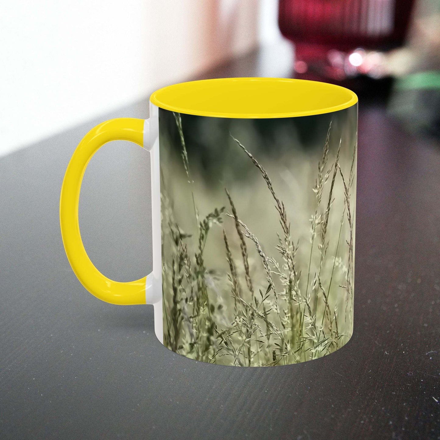 Ceramic mug with flowering grass design, ideal for nature lovers and garden enthusiasts.