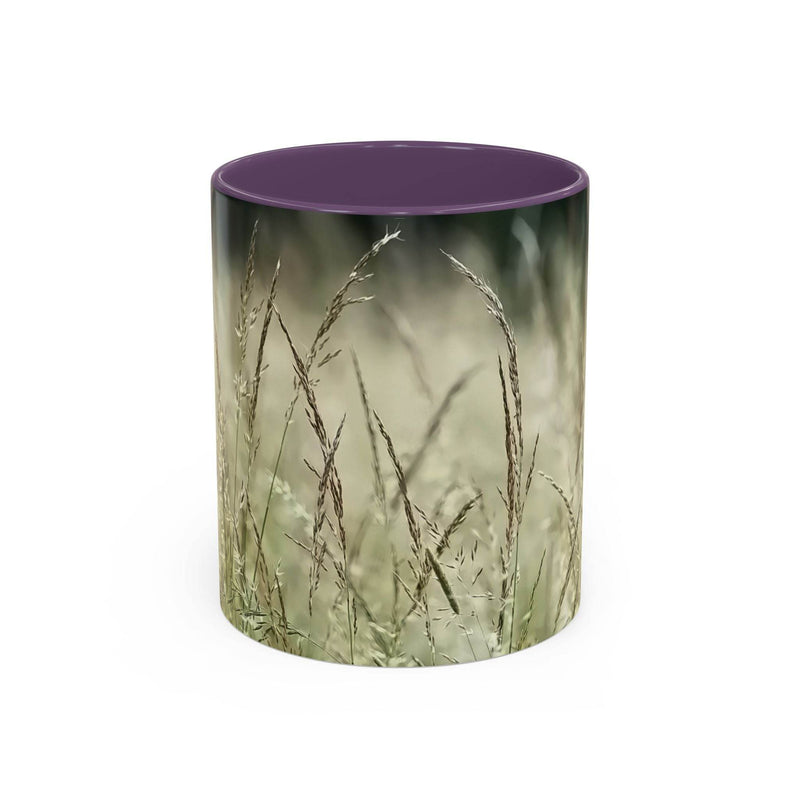 Schöner 325ml Natur-Becher mit blühendem Grasdruck, gestaltet mit einem tiefen lila Henkel und lila Innenseite.