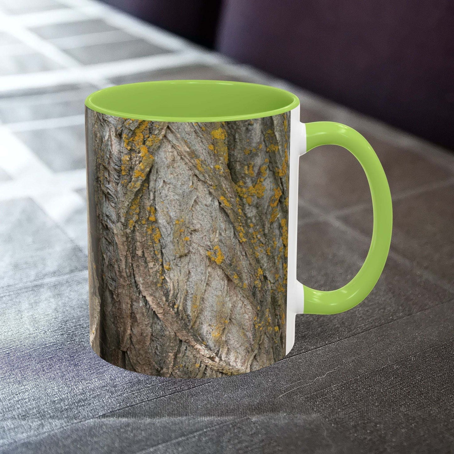 Tree trunk design coffee mug with rustic, nature-inspired style.
