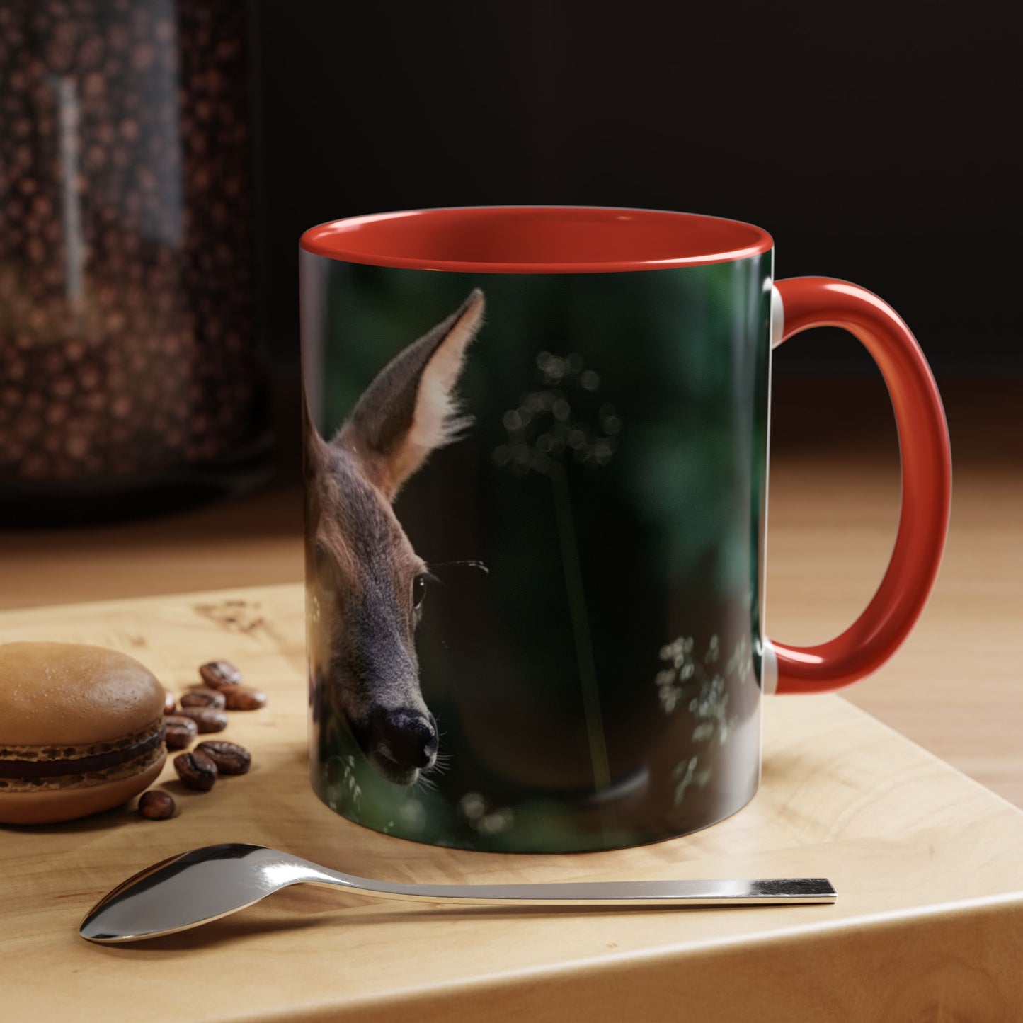 Tasse mit Hirsch-Print im Natur-Stil