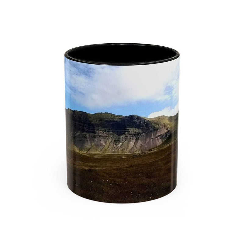 Kaffeebecher aus Keramik, 325 ml, mit schwarzem Henkel und schwarzer Innenseite, bedruckt mit einer Islandlandschaft.