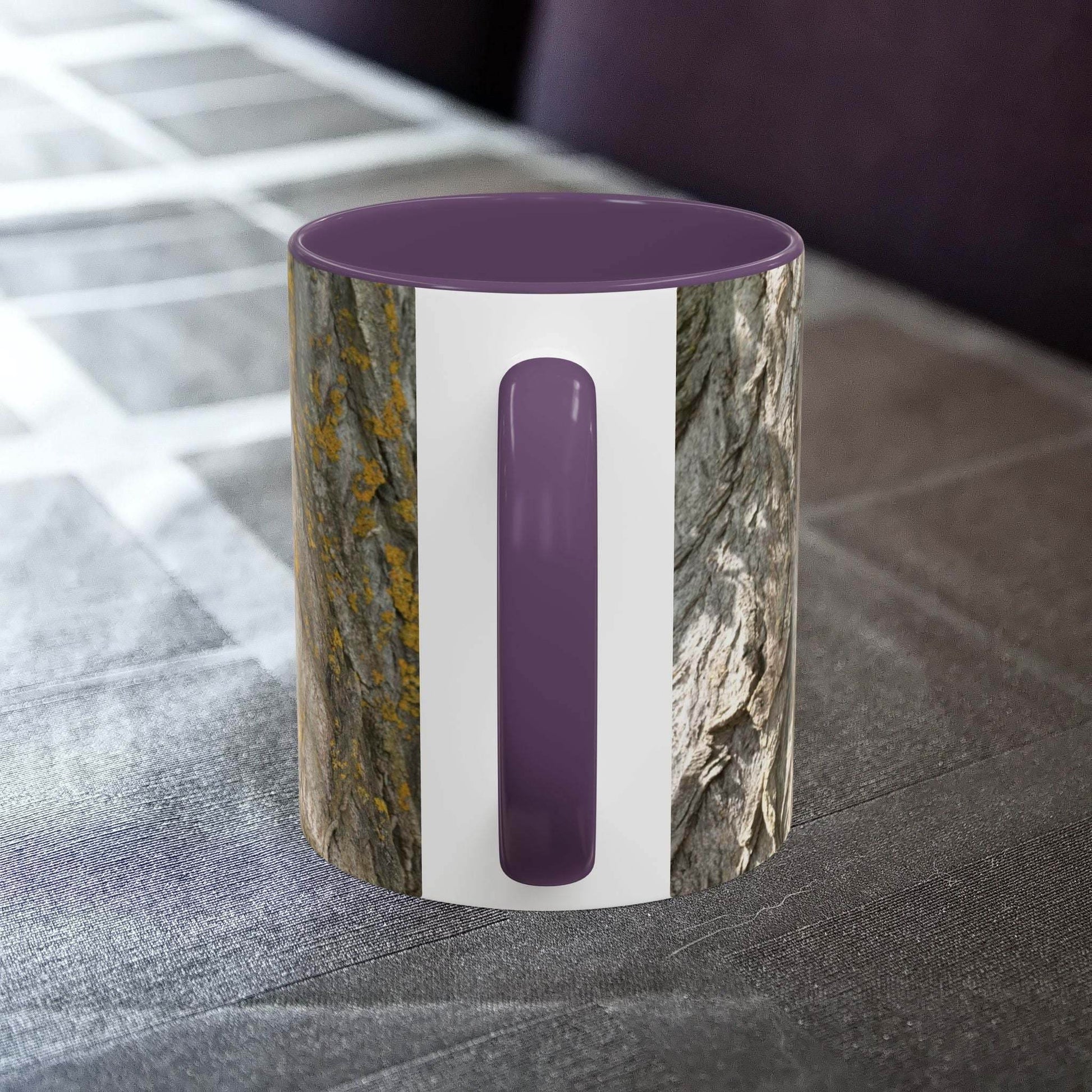 Coffee mug with tree trunk design for nature lovers, ideal for gifting.