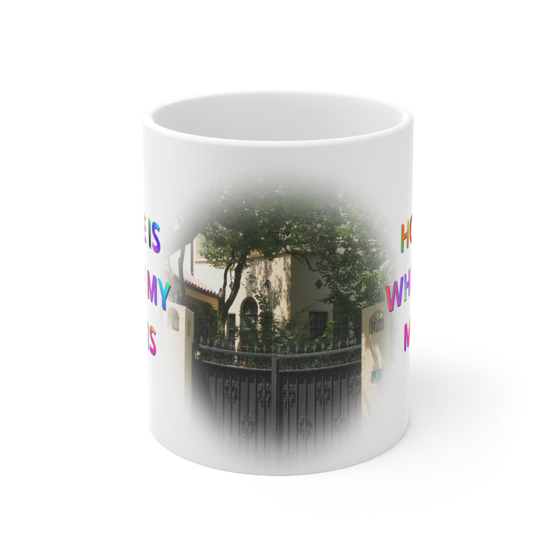 Fröhlicher 325ml Becher aus Keramik mit praktischem C-Henkel, verziert mit einem langlebigen Spruch-Design zum Wohlfühlen.
