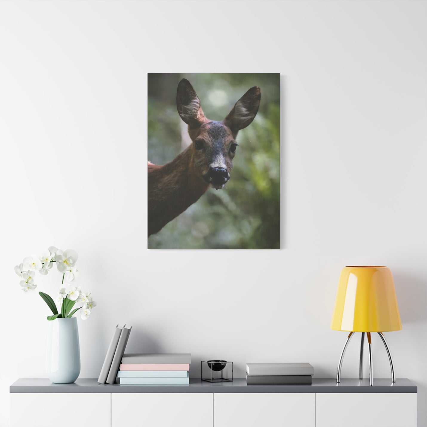 Premium 24″ x 32″ | 60.96 cm x 81.28cm textured wildlife canvas print on a modern 1.25″ | 3.18 cm wood gallery inner frame.