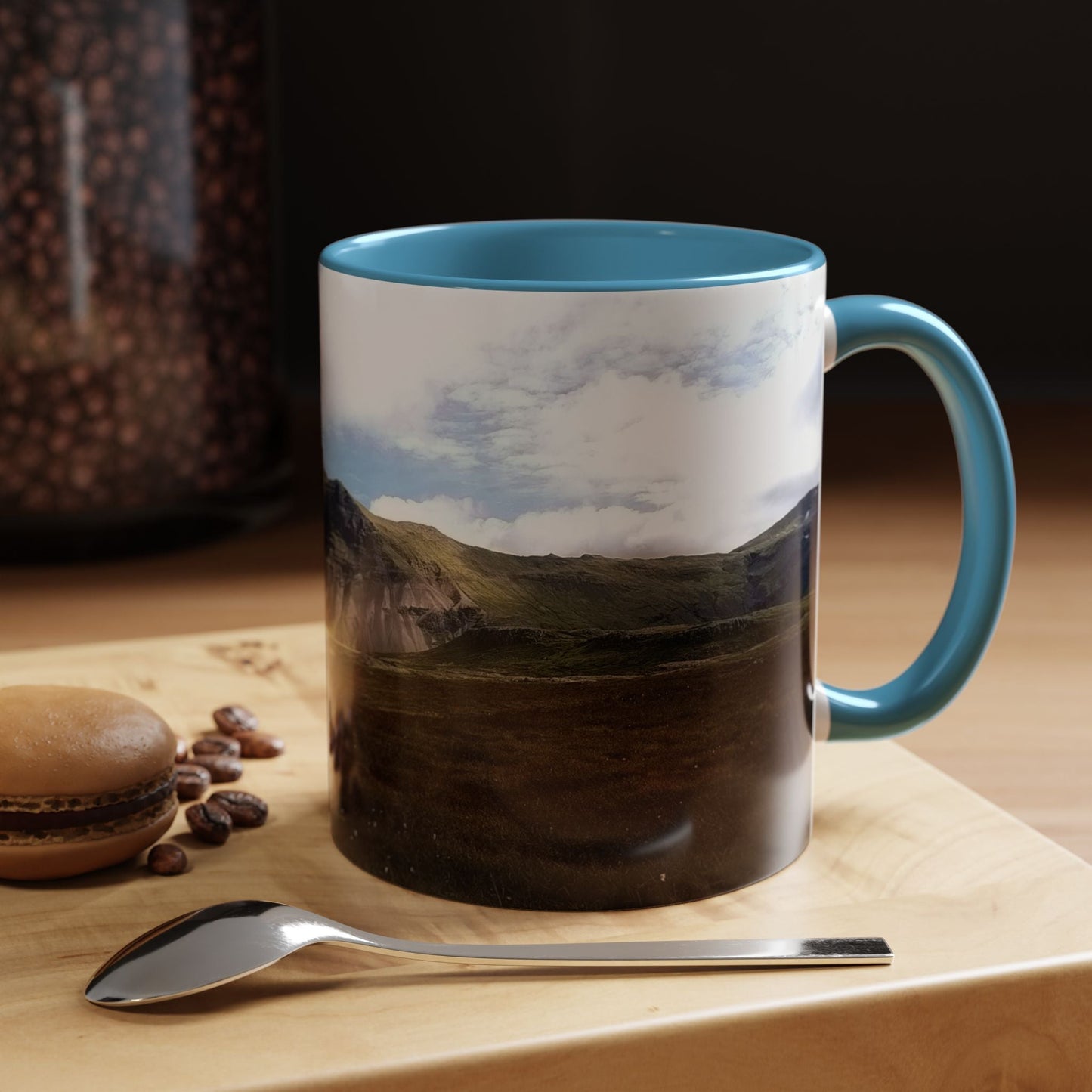 Coffee mug featuring Iceland scenery, ideal for nature lovers, 325ml, ceramic, microwave and dishwasher safe.