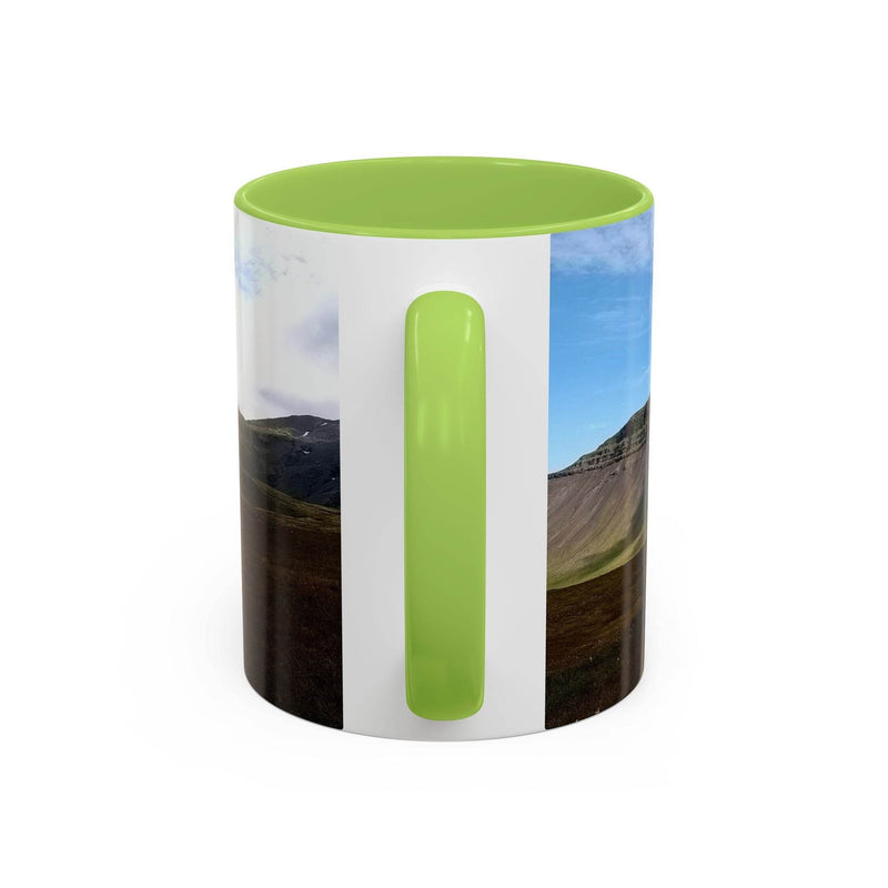 Keramikbecher 325 ml mit malerischer Islandlandschaft, aufgewertet durch einen hellgrünem Henkel und hellgrüne Innenseite.