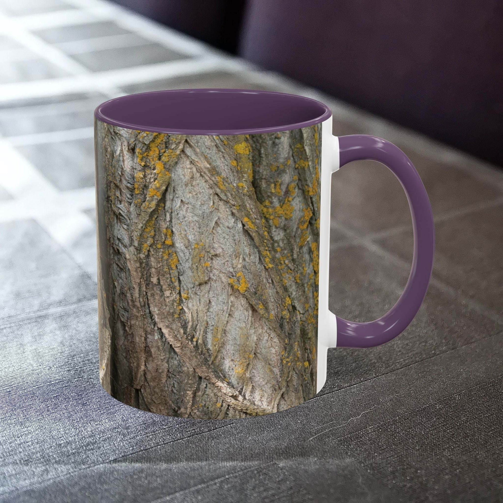 Rustic tree trunk design coffee mug for nature lovers.
