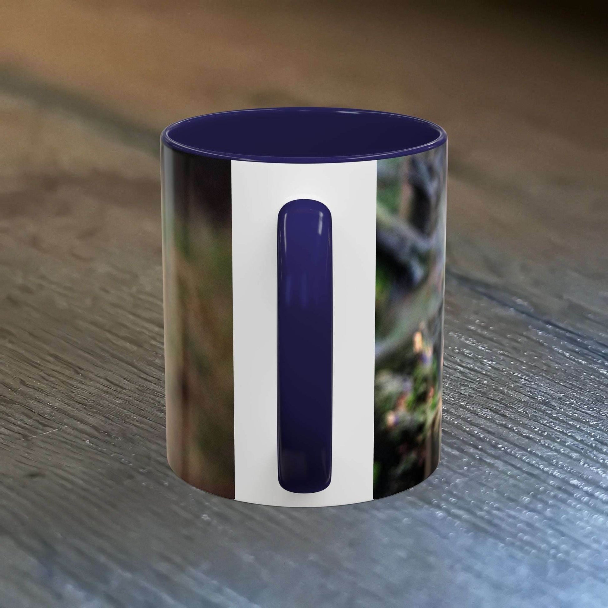 Cute squirrel coffee mug with rustic design, ideal gift for nature lovers and coffee enthusiasts.