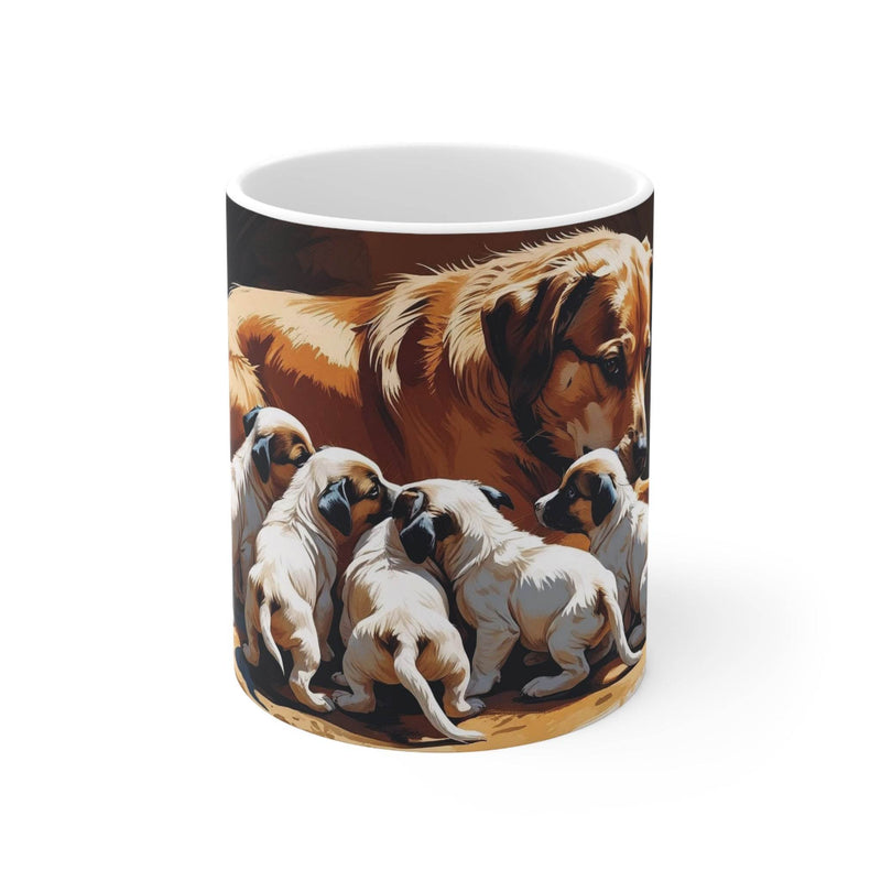 Bezaubernder 325ml Keramik Kaffeebecher mit einem herzerwärmenden Motiv einer Hundemutter mit ihren verspielten Welpen.